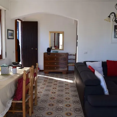 Casa Vacanze Vista Mare شقة *